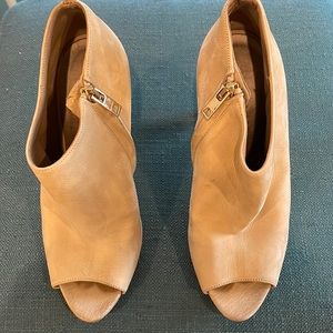 Burberry Prorsum Keston Lucite Wedge Boot - 37.5